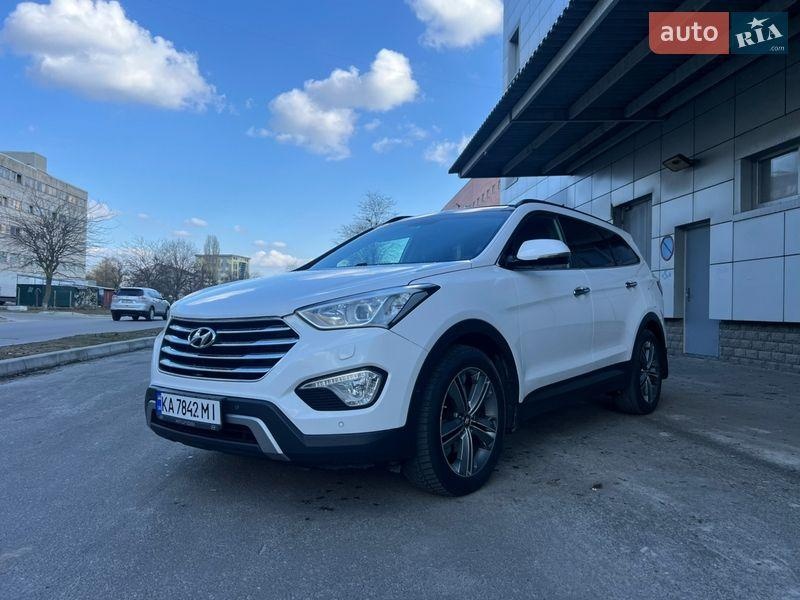 Hyundai Grand Santa Fe 2016