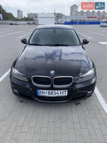 BMW 3 Series 2011