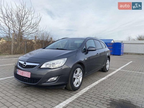 Opel Astra 2011