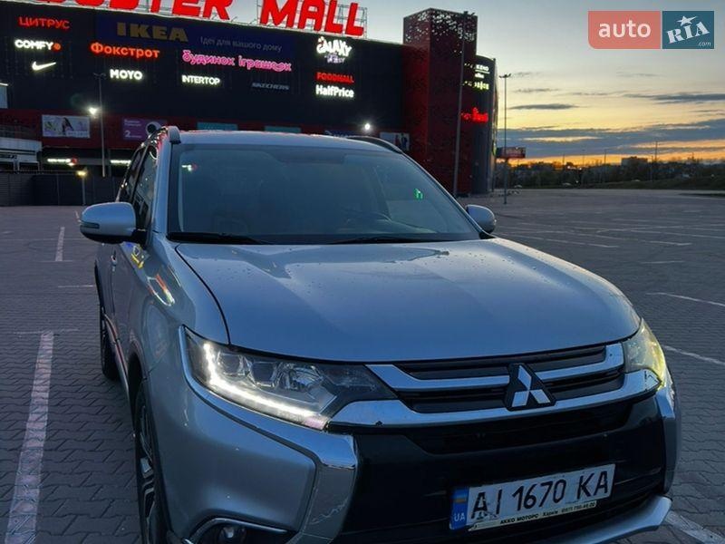 Mitsubishi Outlander 2015