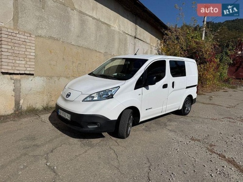 Nissan e-NV200 2014