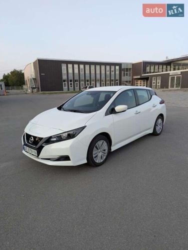 Nissan Leaf 2021