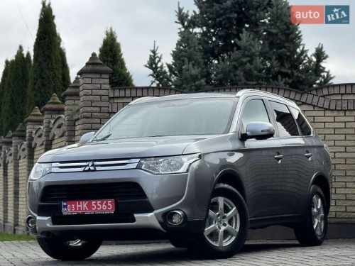 Mitsubishi Outlander 2015