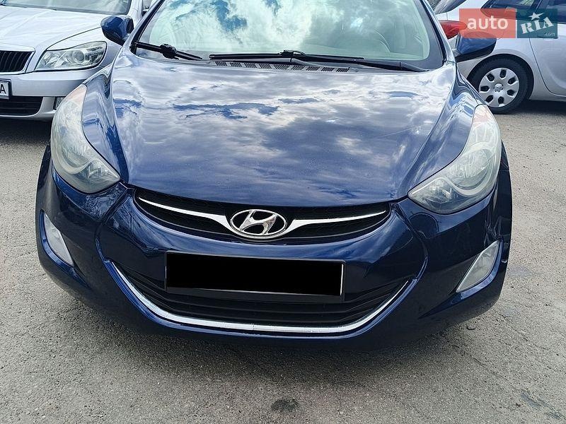 Hyundai Elantra 2013
