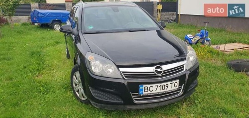 Opel Astra 2010