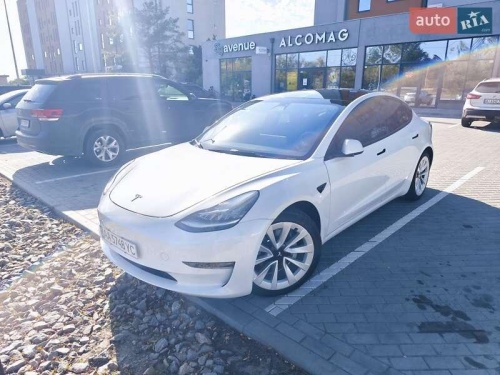 Tesla Model 3 2021