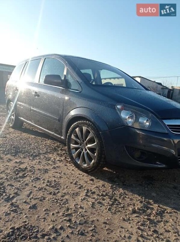 Opel Zafira 2010