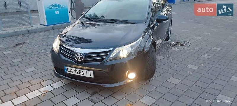 Toyota Avensis 2011