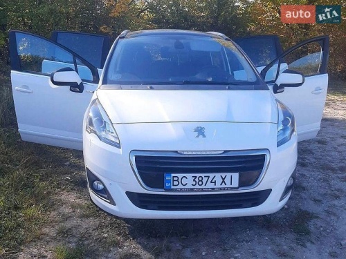 Peugeot 5008 2015
