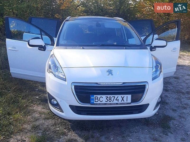 Peugeot 5008 2015
