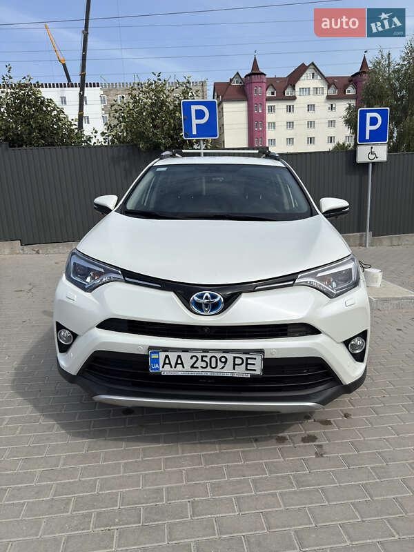 Toyota RAV4 2016