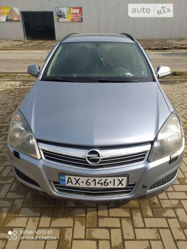 Opel Astra 2010