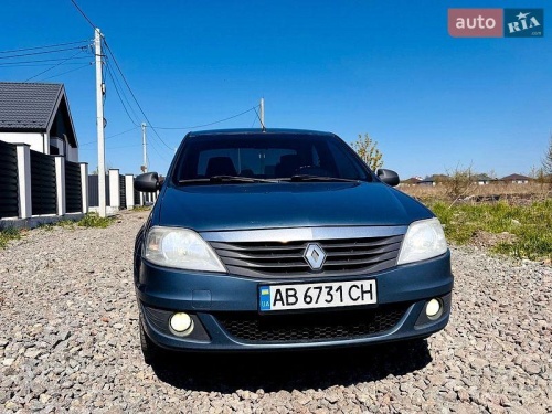 Renault Logan 2011