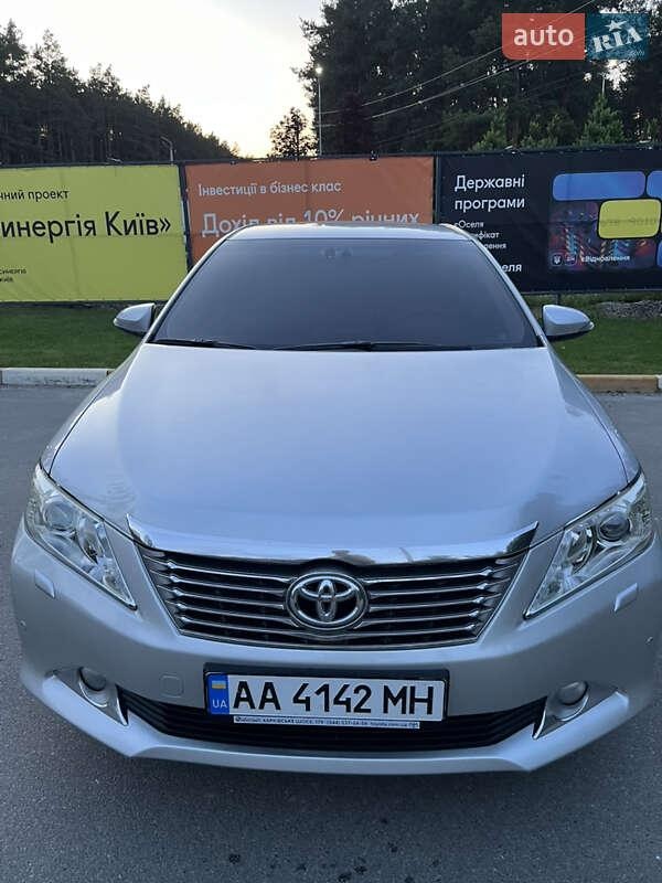 Toyota Camry 2012