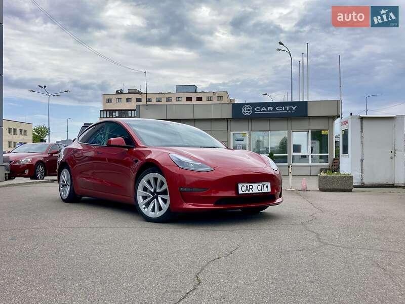 Tesla Model 3 2022