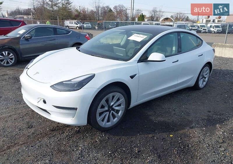 Tesla Model 3 2022