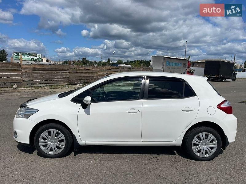 Toyota Auris 2010