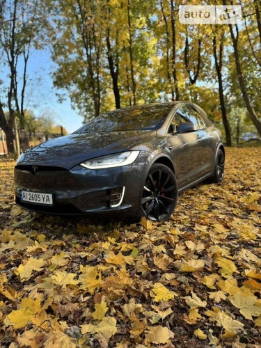 Tesla Model X 2017