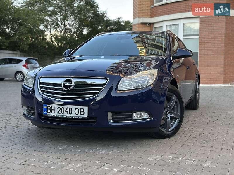 Opel Insignia 2011