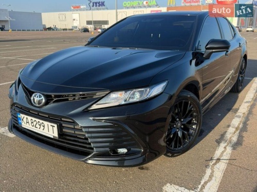 Toyota Camry 2023