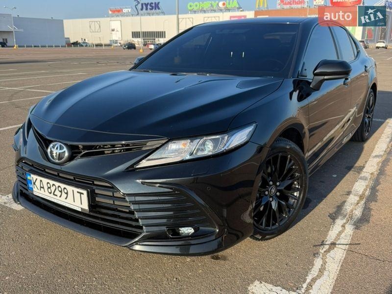 Toyota Camry 2023