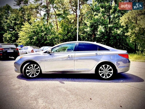 Hyundai Sonata 2013