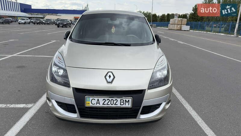 Renault Scenic 2011