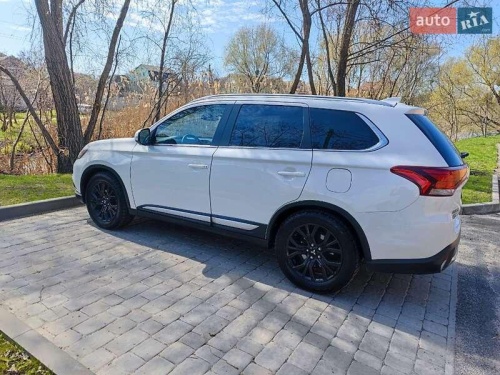Mitsubishi Outlander 2018