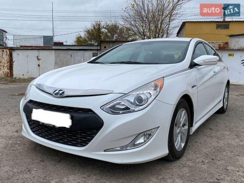 Hyundai Sonata 2013