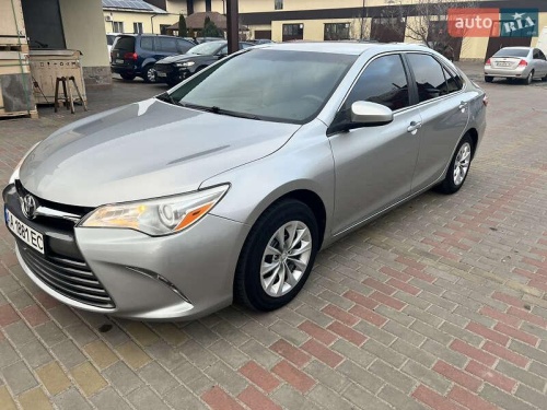 Toyota Camry 2016