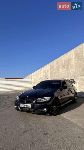 BMW 3 Series 2009