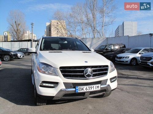 Mercedes-Benz M-Class 2011