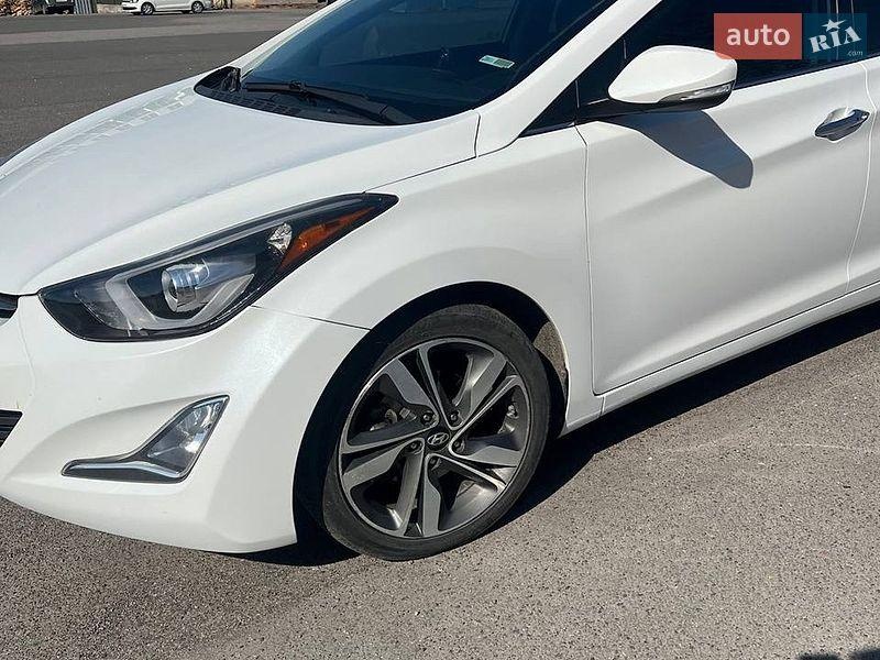 Hyundai Elantra 2014