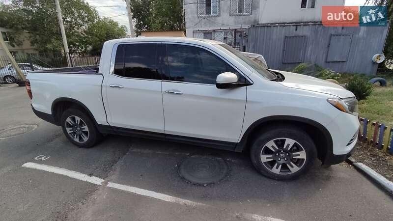 Honda Ridgeline 2017