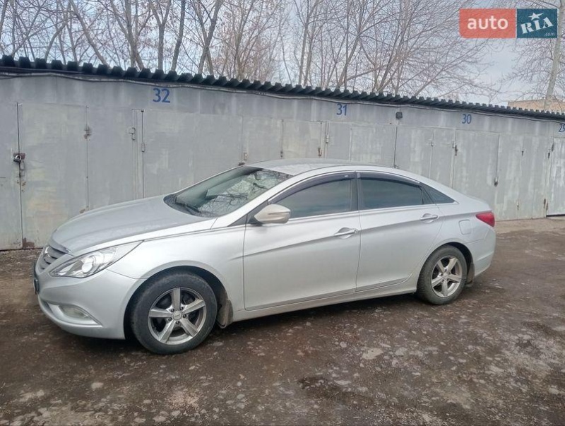 Hyundai Sonata 2012