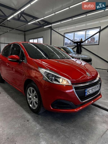 Peugeot 208 2015