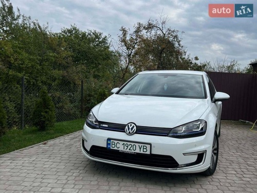 Volkswagen e-Golf 2015