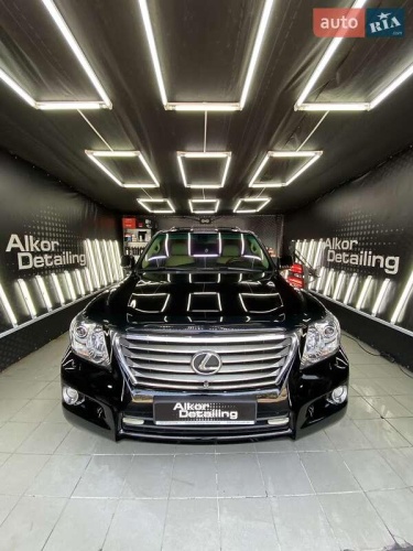 Lexus LX 2009