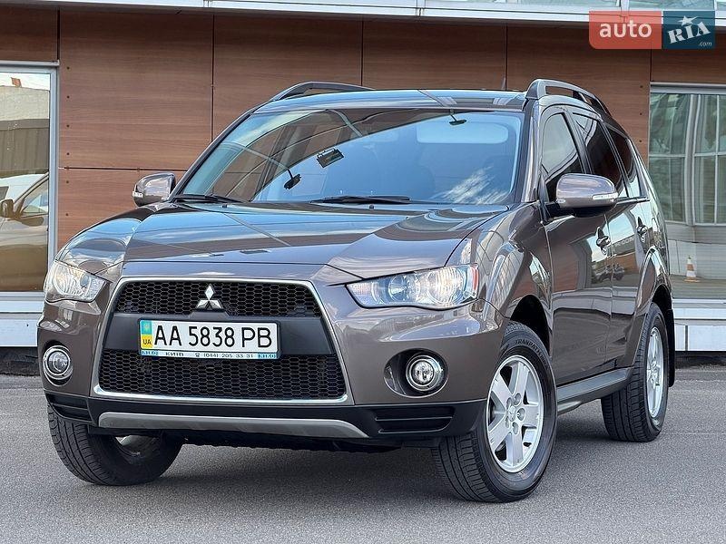 Mitsubishi Outlander 2012