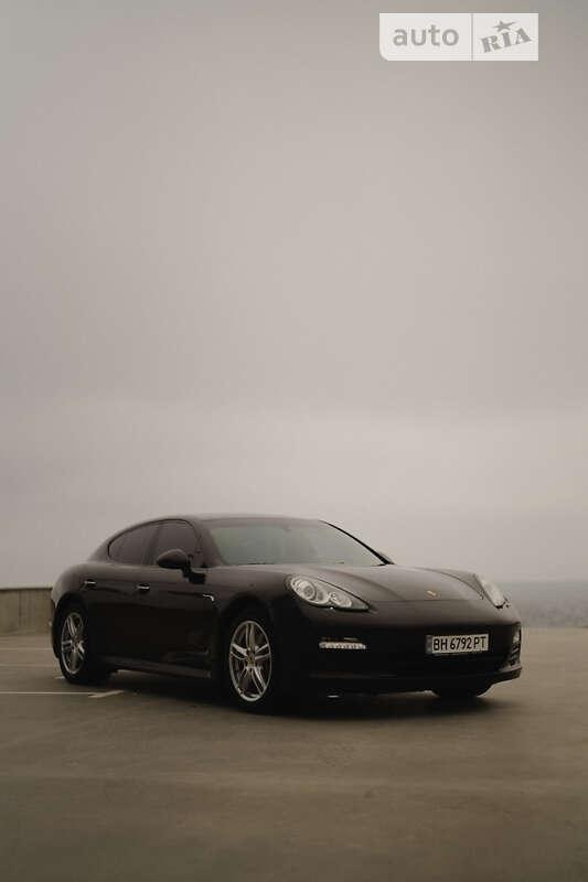 Porsche Panamera 2012