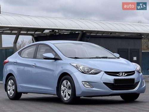 Hyundai Elantra 2011