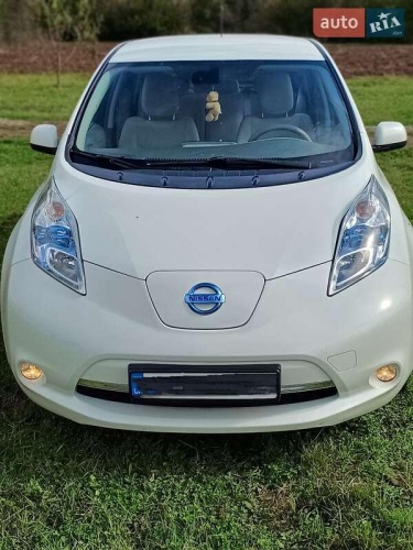 Nissan Leaf 2011