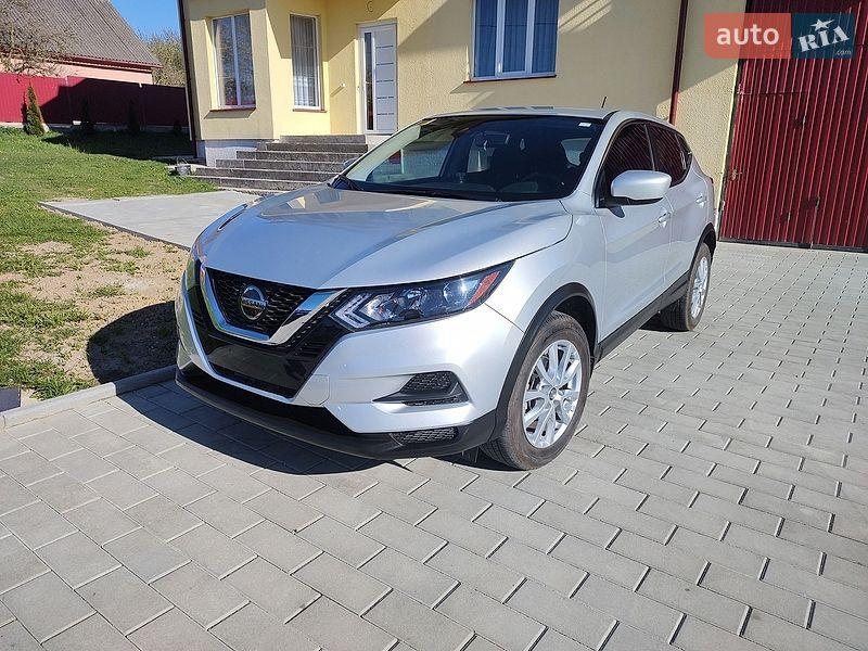 Nissan Rogue Sport 2021