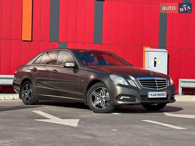 Mercedes-Benz E-Class 2010