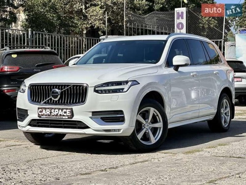 Volvo XC90 2019