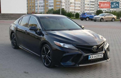 Toyota Camry 2018