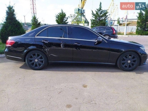 Mercedes-Benz E-Class 2010