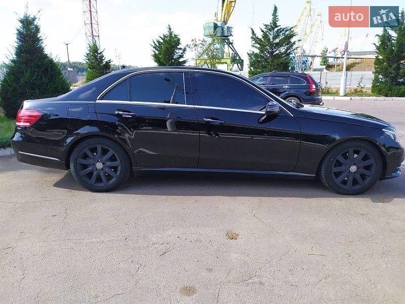 Mercedes-Benz E-Class 2010
