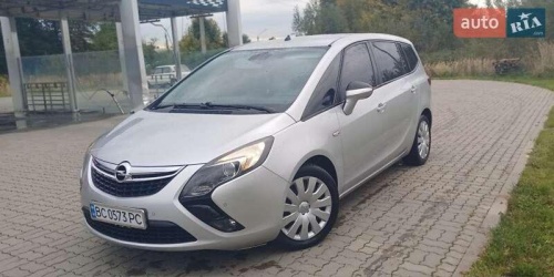 Opel Zafira 2015