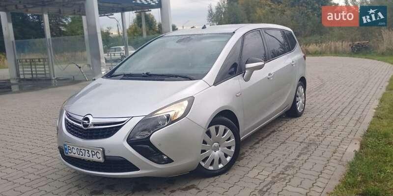 Opel Zafira 2015